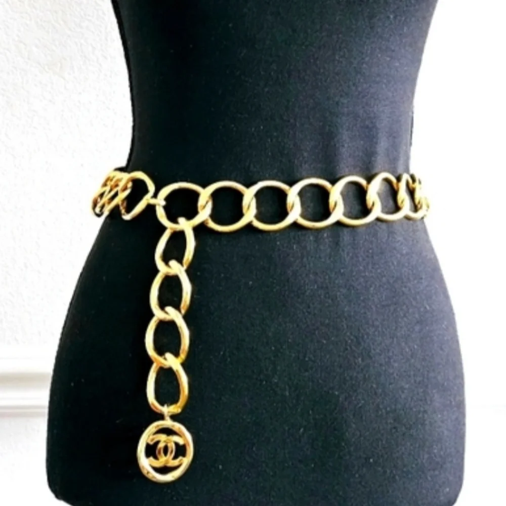 Chanel Gold-plated Large Runway Chain-link CC Medallion Belt